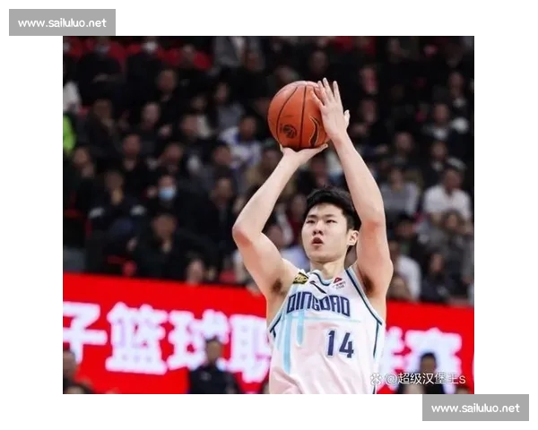 CBA焦点战比分牵动季后赛格局球迷热议球队攻防表现走势与争冠前景